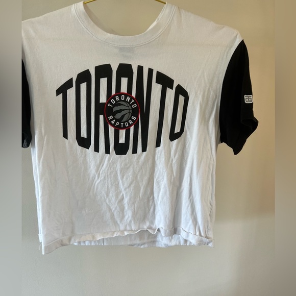 Black and White Toronto Raptors Graphic Tee - Picture 2 of 5